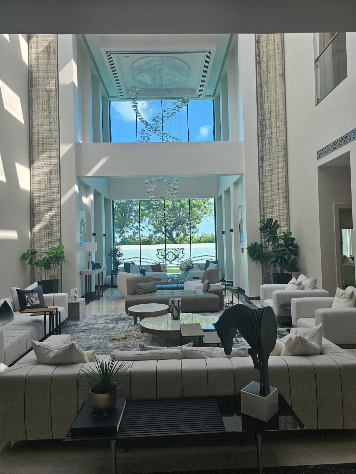 J11, Emirates Hills image 19